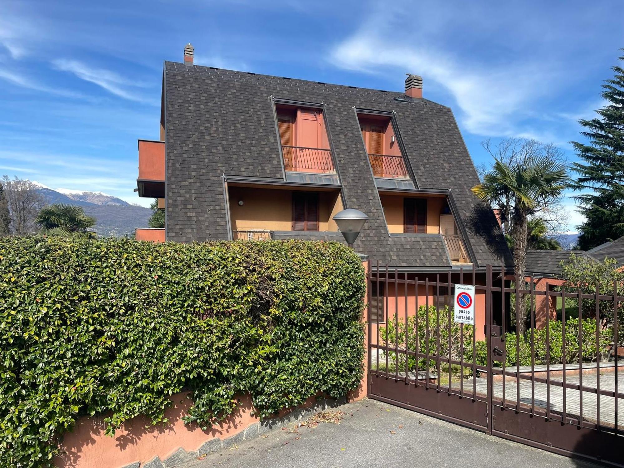 Lovingstresa3 Giardino Del Lago Exterior foto